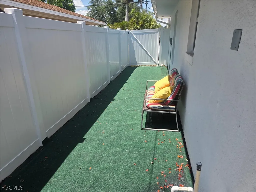 2156 Edison Avenue Fort Myers FL 33901