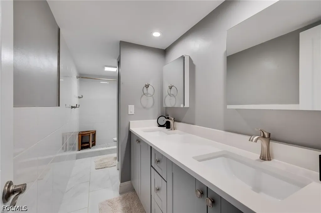 4039 Sandlewood Lane Fort Myers FL 33907