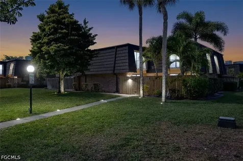 4039 Sandlewood Lane Fort Myers FL 33907