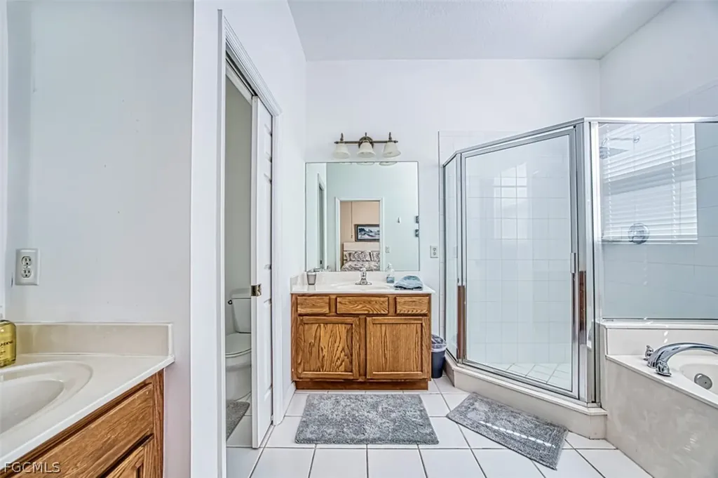 9813 Quinta Artesa Way Fort Myers FL 33908