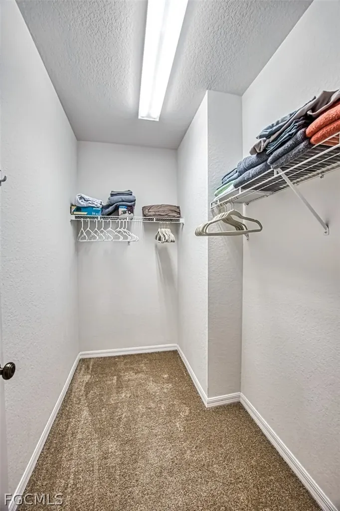 9813 Quinta Artesa Way Fort Myers FL 33908
