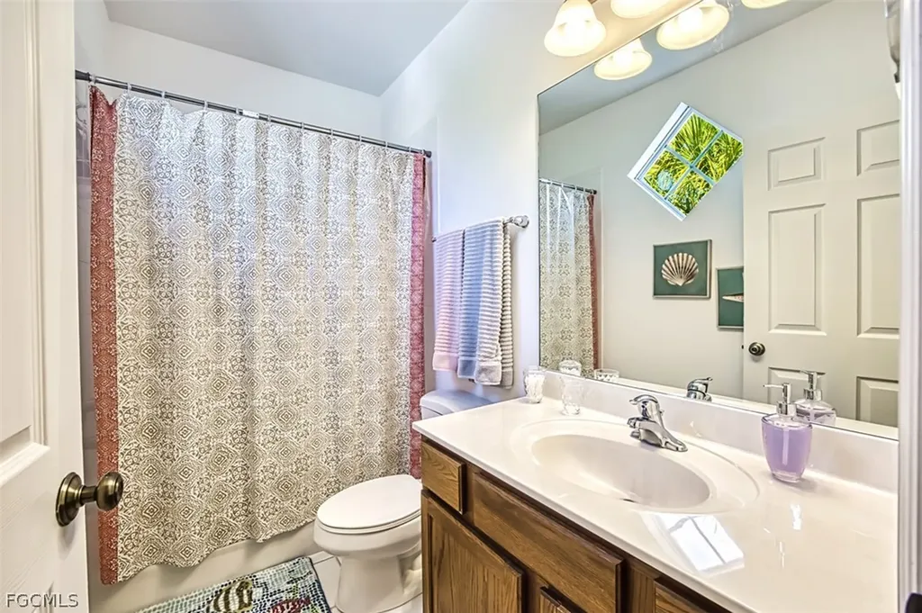 9813 Quinta Artesa Way Fort Myers FL 33908