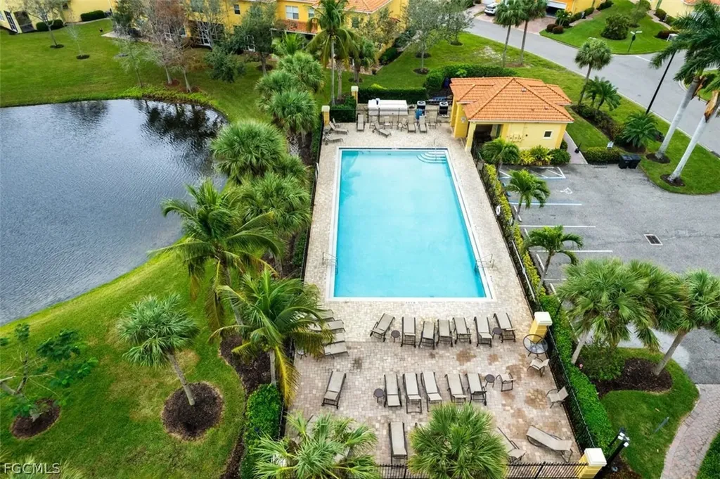 9813 Quinta Artesa Way Fort Myers FL 33908