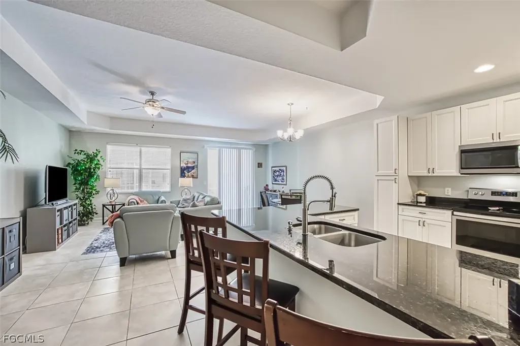 9813 Quinta Artesa Way Fort Myers FL 33908
