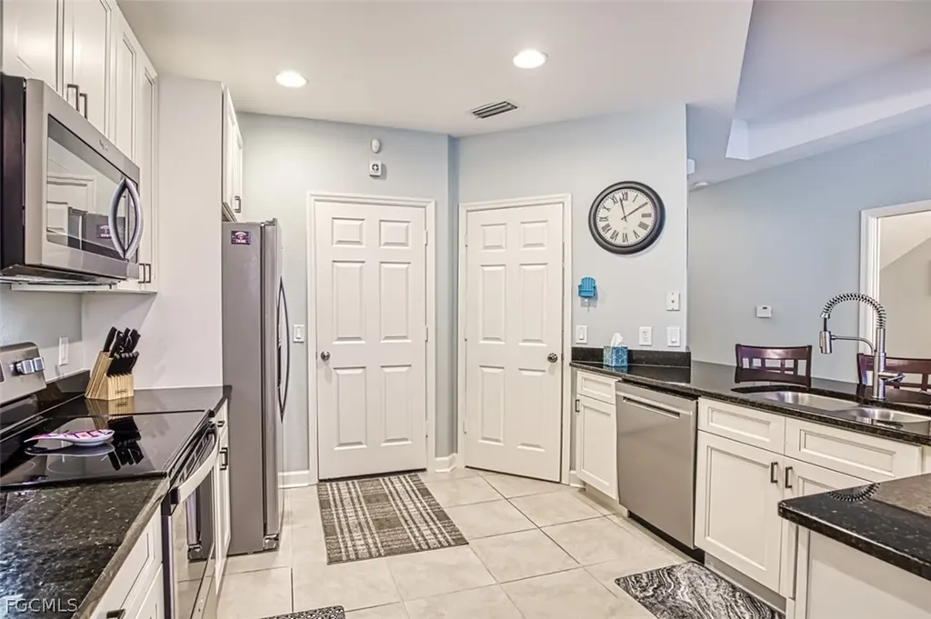 9813 Quinta Artesa Way Fort Myers FL 33908