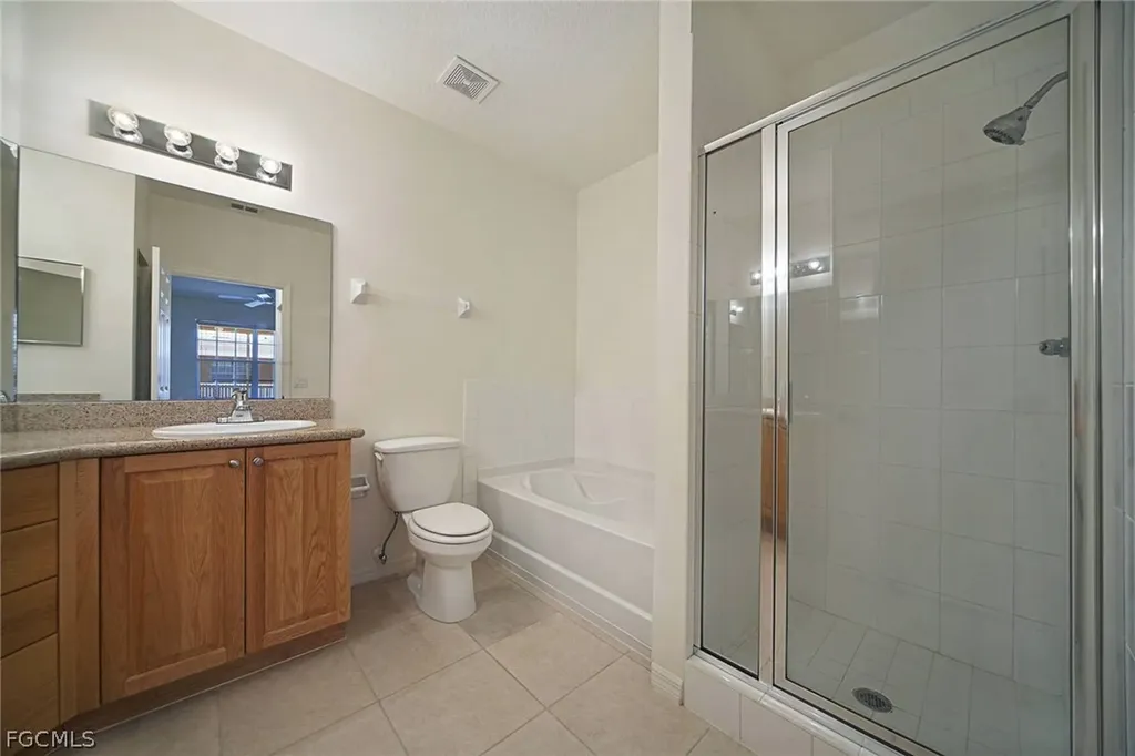 1757 Concordia Lake Circle Cape Coral FL 33909