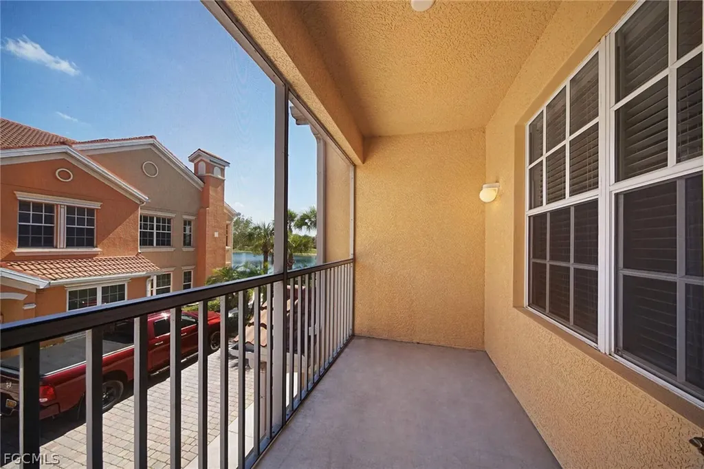 1757 Concordia Lake Circle Cape Coral FL 33909