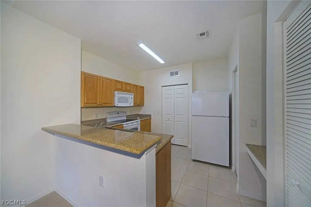 1757 Concordia Lake Circle Cape Coral FL 33909