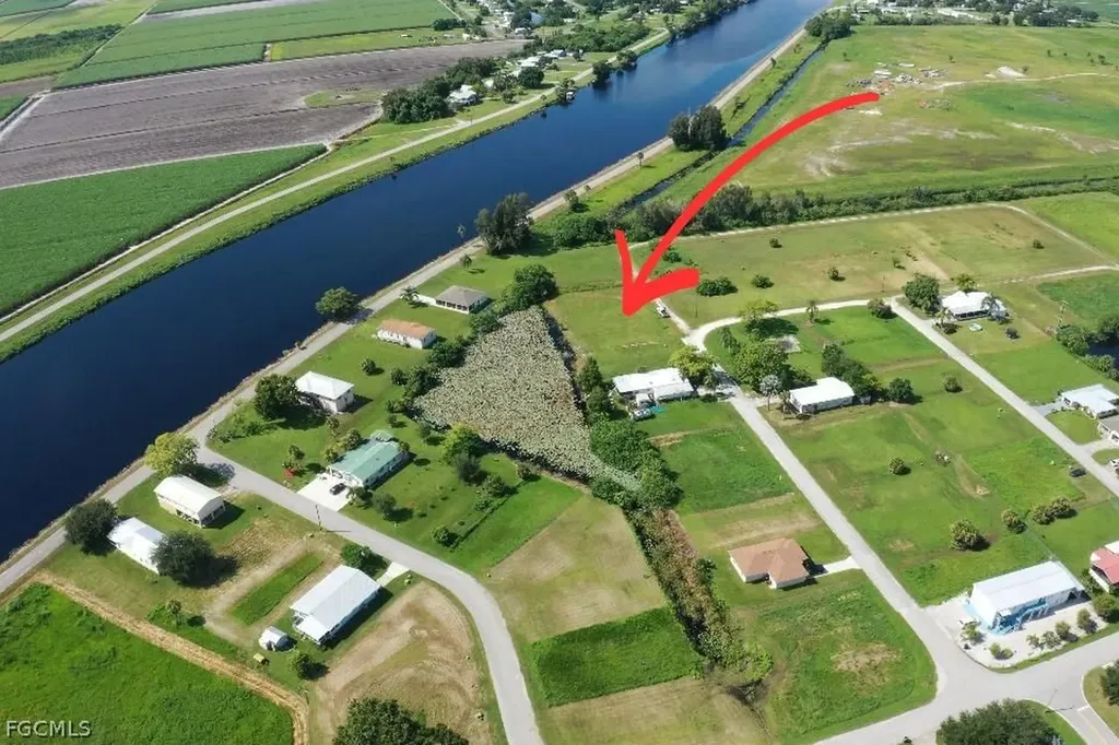 936 Meyerchick Drive SW Moore Haven FL 33471