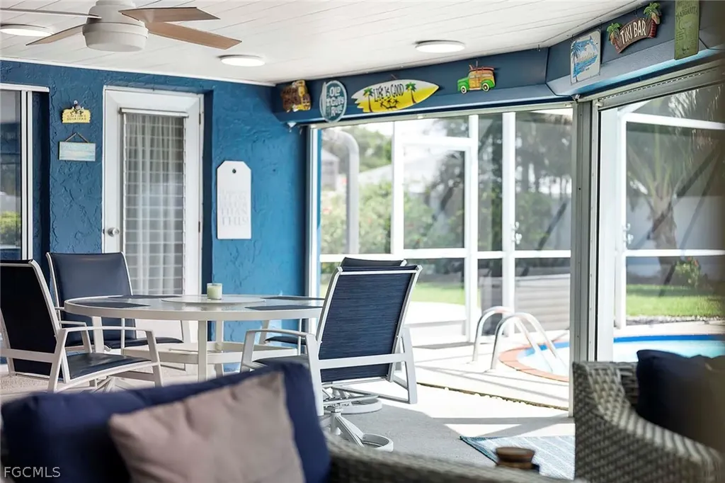 918 SE 28th Terrace Cape Coral FL 33904