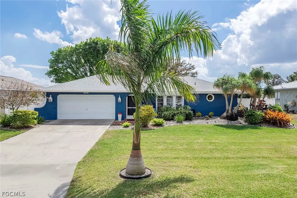 918 SE 28th Terrace Cape Coral FL 33904