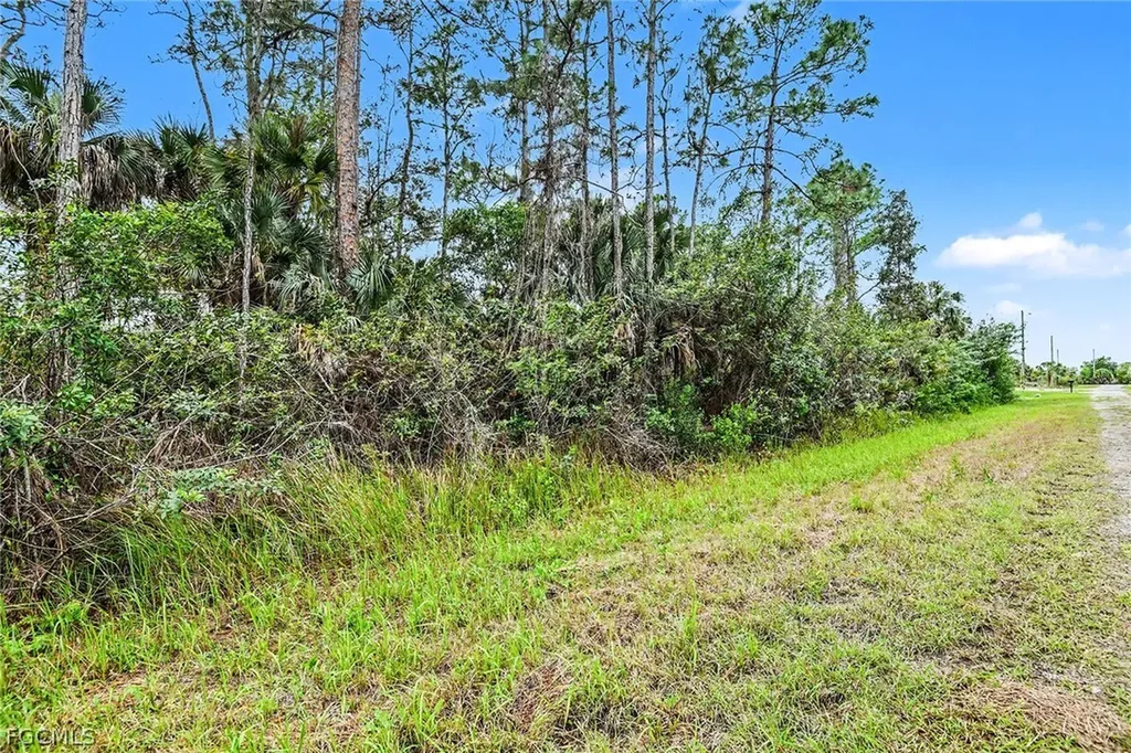 515 Woodman Drive Lehigh Acres FL 33972