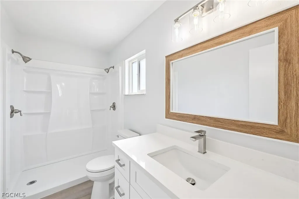 3018 NW 2nd Place Cape Coral FL 33993