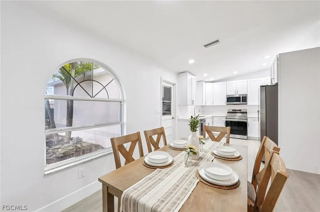 3018 NW 2nd Place Cape Coral FL 33993