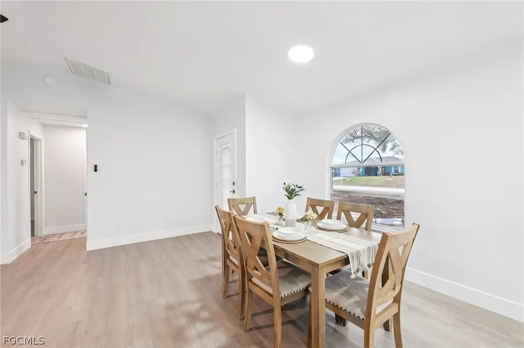 3018 NW 2nd Place Cape Coral FL 33993