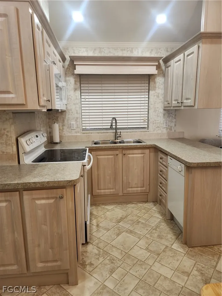 1159 Daniels Road Moore Haven FL 33471