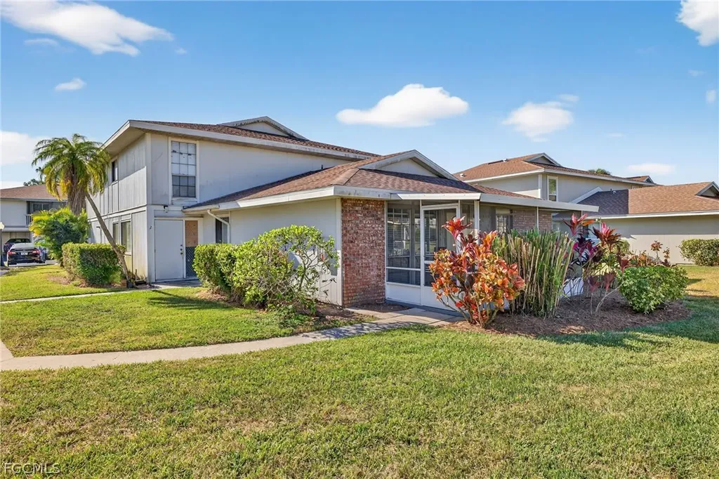 3271 Royal Canadian Trace Fort Myers FL 33907