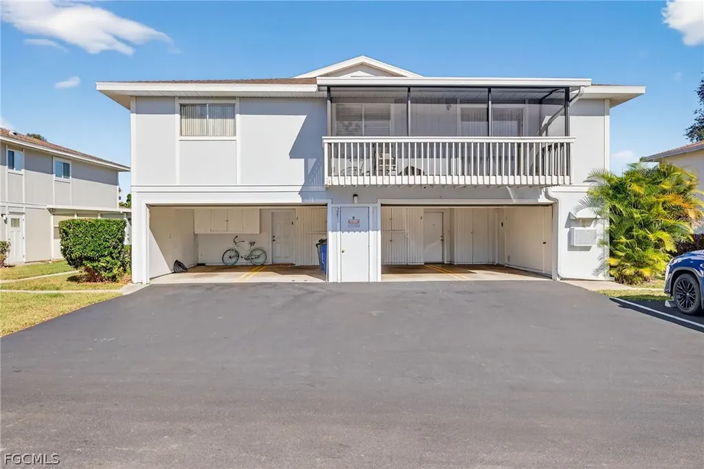 3271 Royal Canadian Trace Fort Myers FL 33907