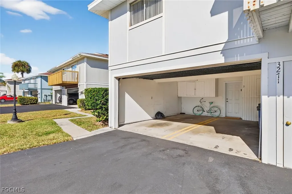 3271 Royal Canadian Trace Fort Myers FL 33907