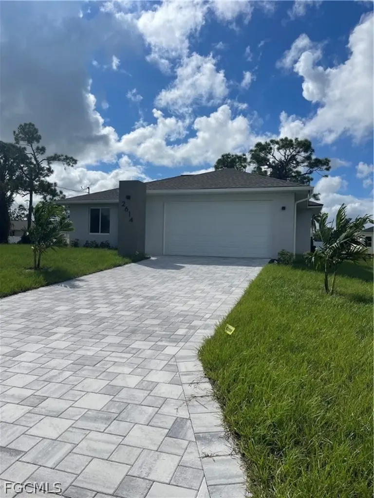 2614 NW 27th Street Cape Coral FL 33993