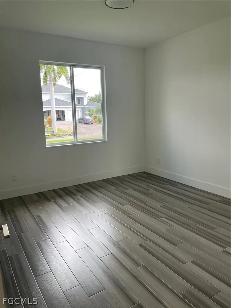 2614 NW 27th Street Cape Coral FL 33993