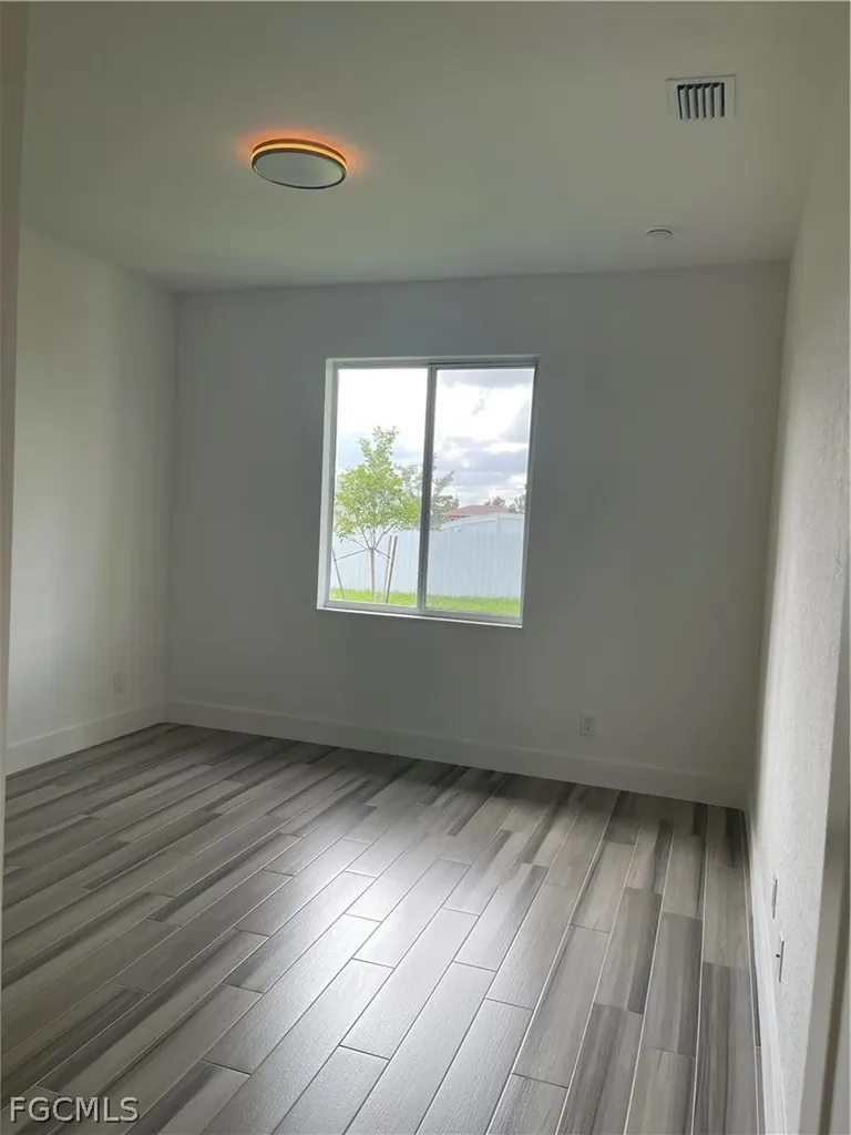 2614 NW 27th Street Cape Coral FL 33993