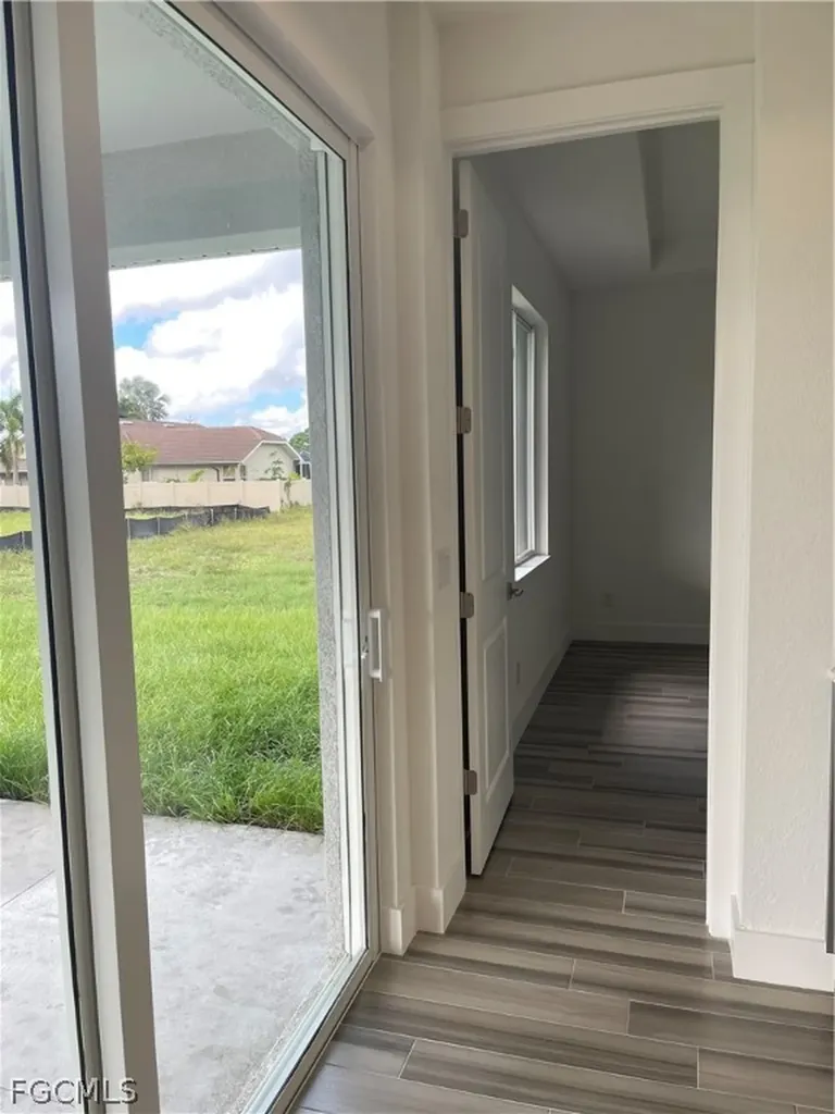 2614 NW 27th Street Cape Coral FL 33993