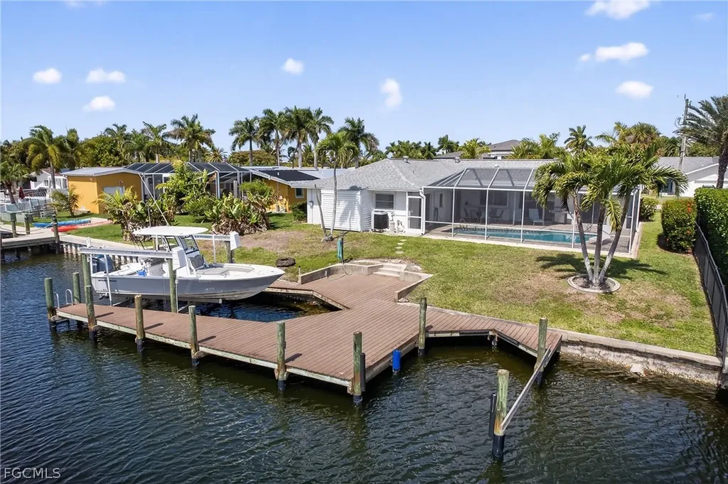124 SW 56th Terrace Cape Coral FL 33914