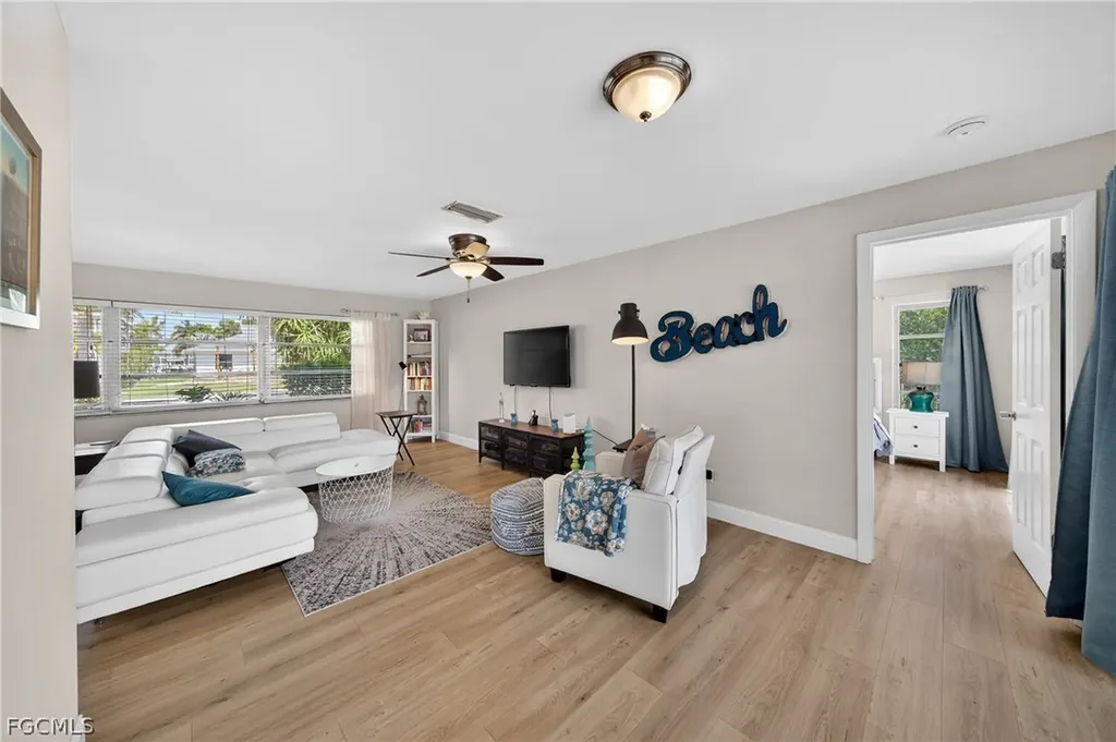 124 SW 56th Terrace Cape Coral FL 33914
