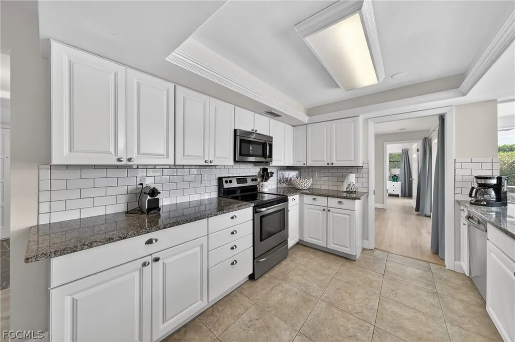124 SW 56th Terrace Cape Coral FL 33914