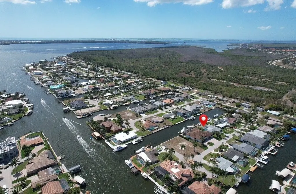 124 SW 56th Terrace Cape Coral FL 33914