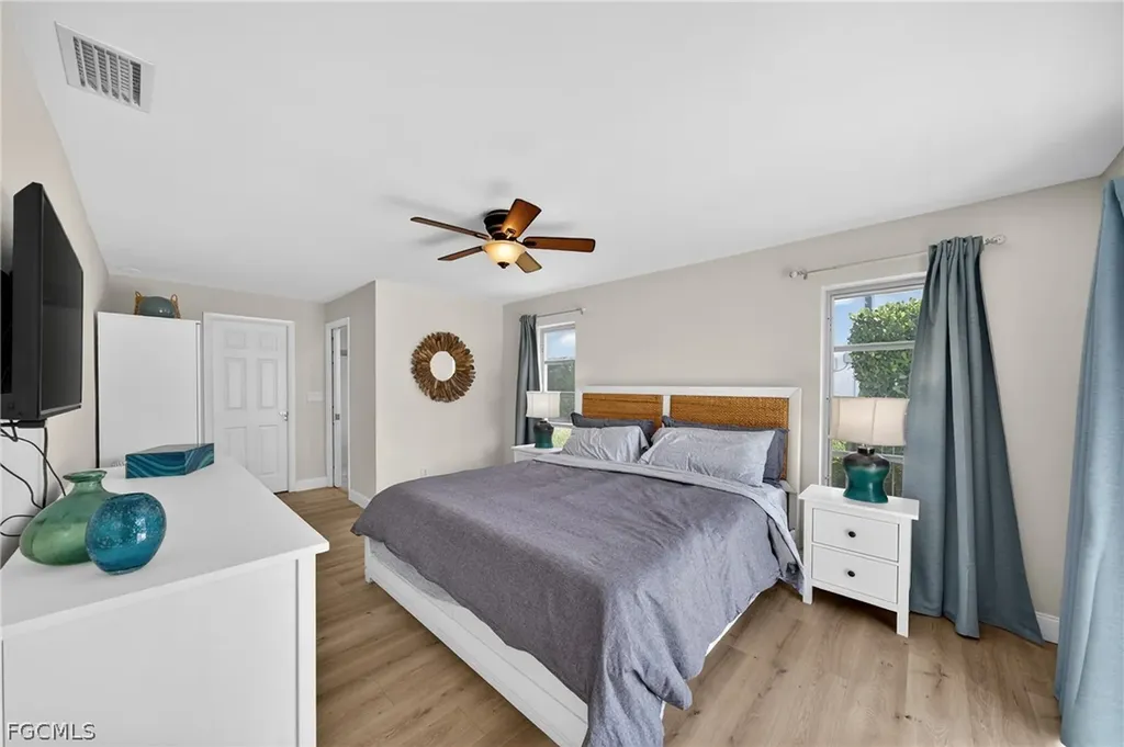 124 SW 56th Terrace Cape Coral FL 33914