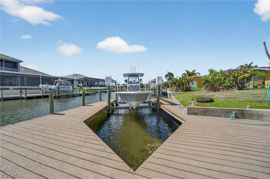 124 SW 56th Terrace Cape Coral FL 33914