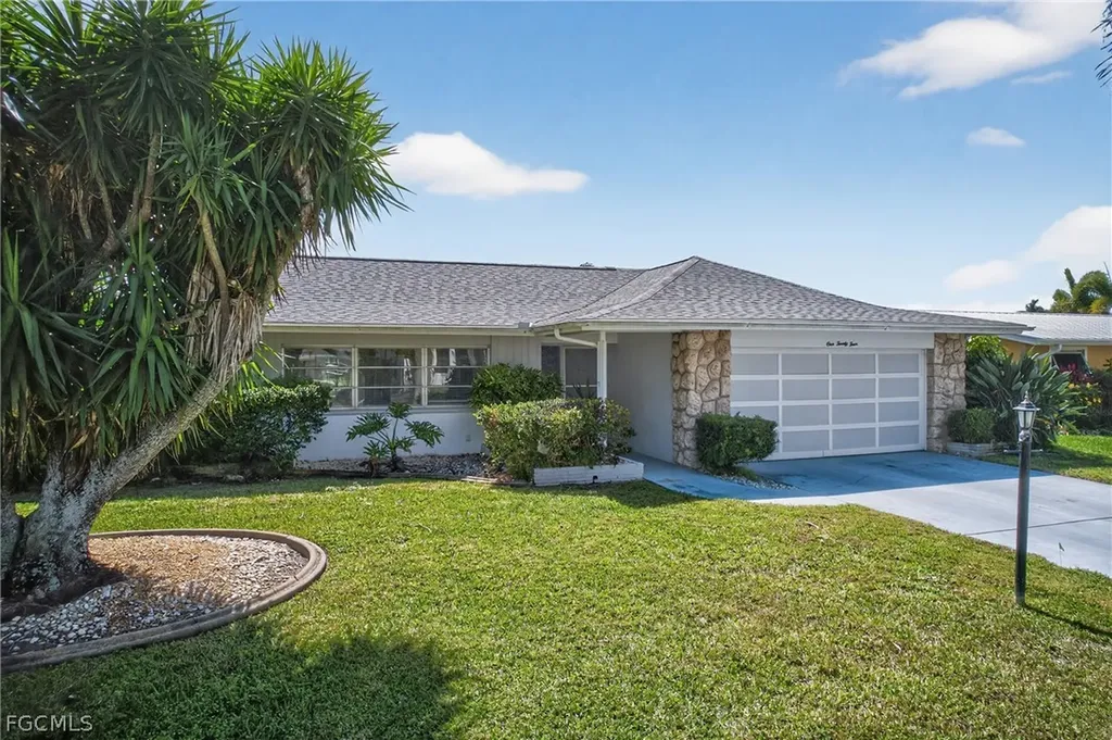 124 SW 56th Terrace Cape Coral FL 33914