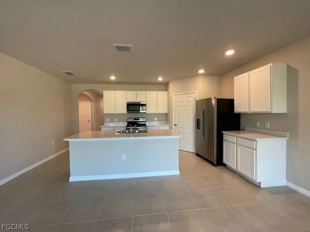 3152 Cozumel Court Cape Coral FL 33909