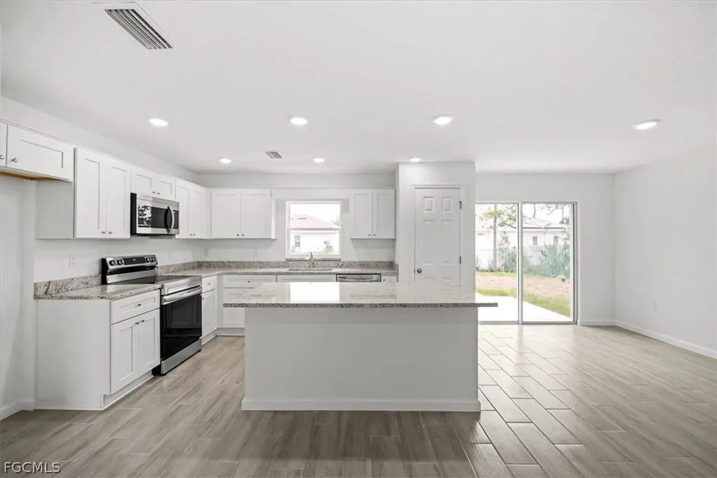 731 Anaconda Avenue S Lehigh Acres FL 33974