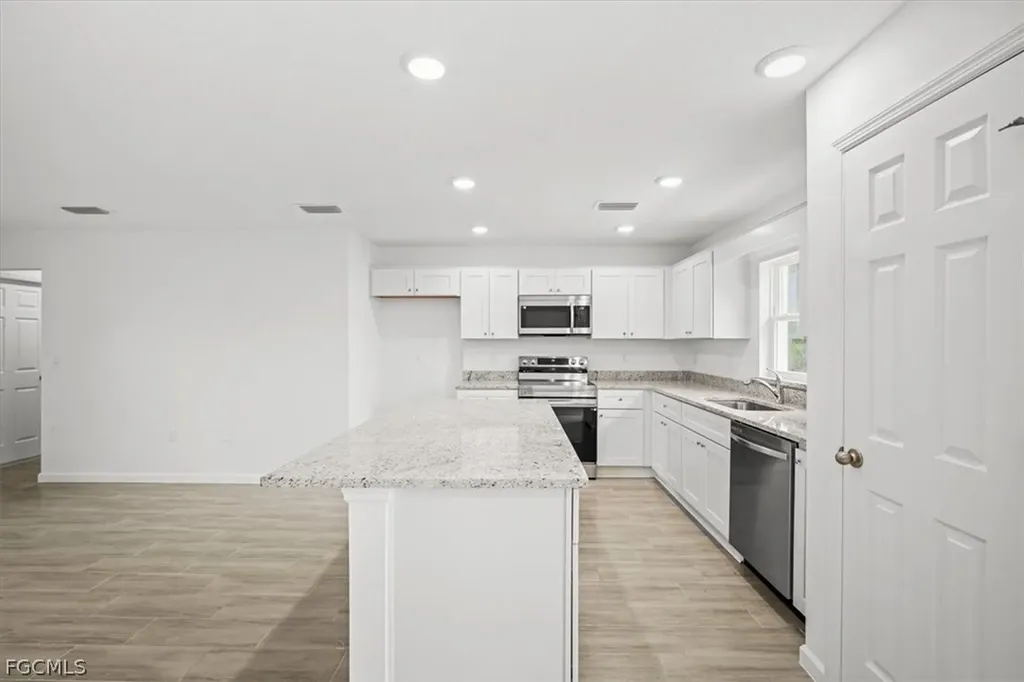731 Anaconda Avenue S Lehigh Acres FL 33974