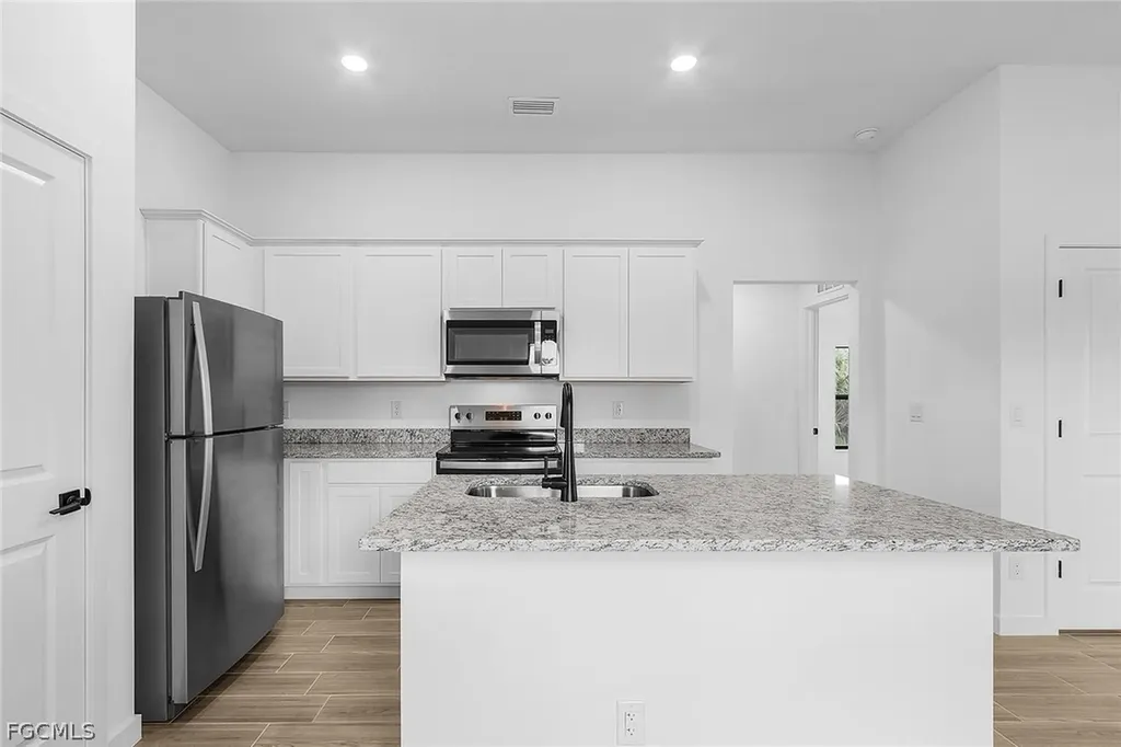 2508 NW 20th Avenue Cape Coral FL 33993