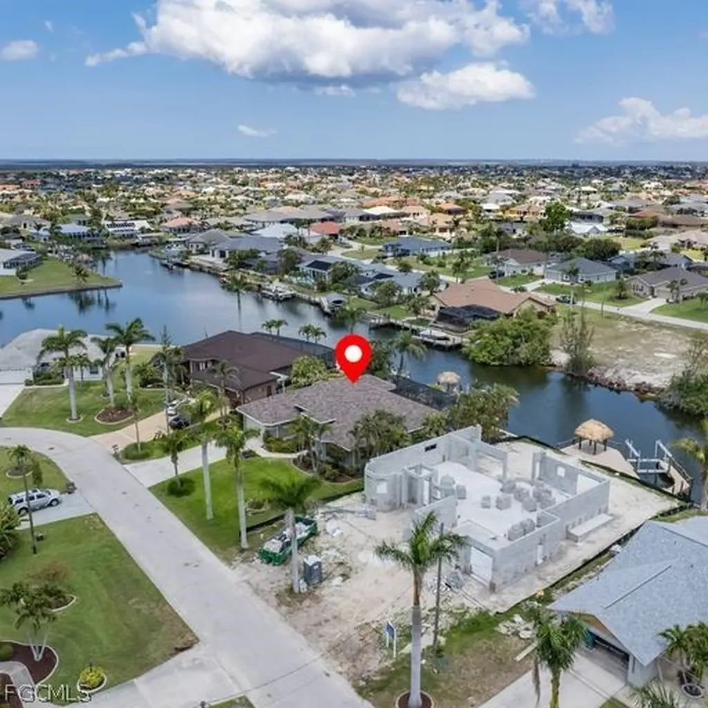 2317 SW 43rd Lane Cape Coral FL 33914