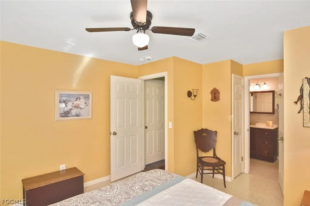 2237 Flora Avenue Fort Myers FL 33907