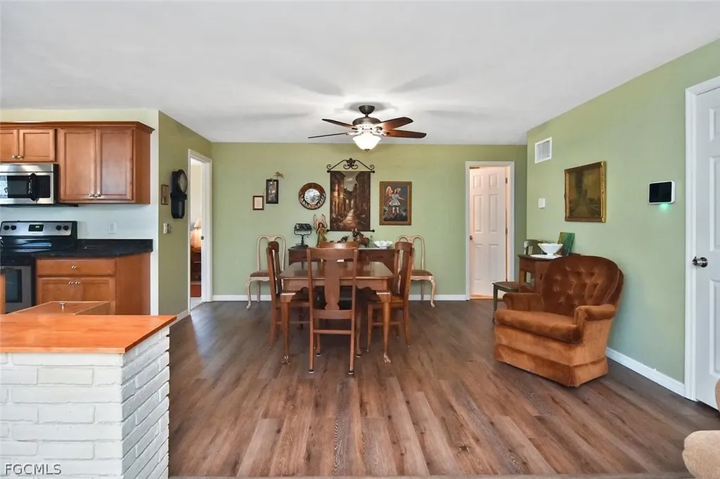 2237 Flora Avenue Fort Myers FL 33907