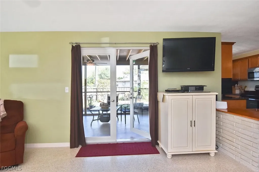 2237 Flora Avenue Fort Myers FL 33907