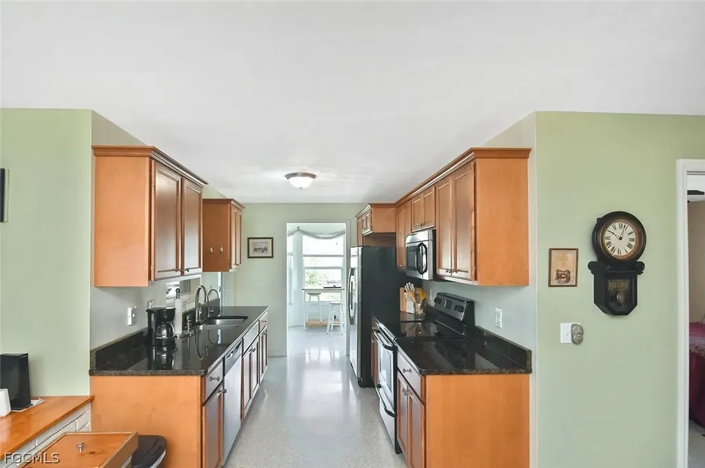2237 Flora Avenue Fort Myers FL 33907