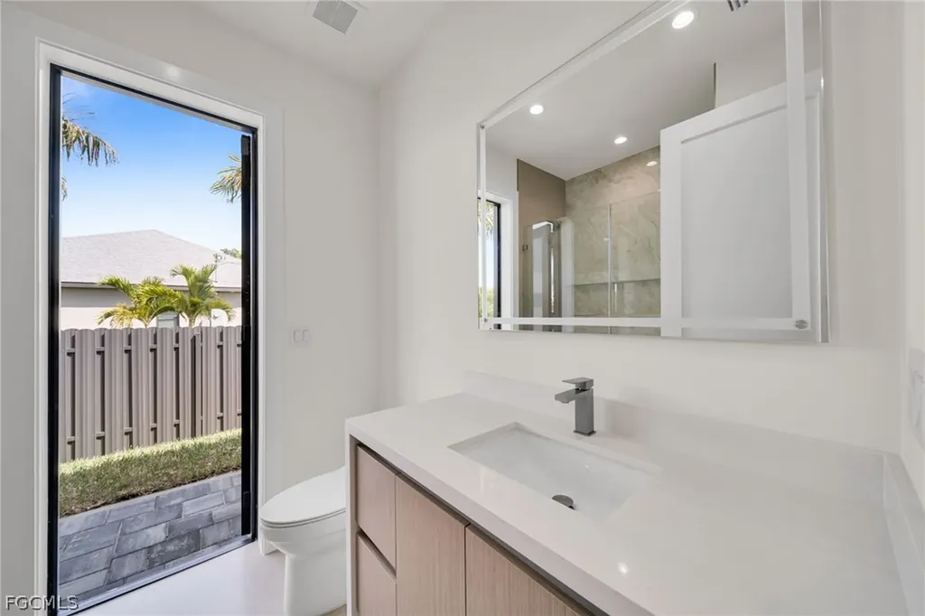 332 SW 26th Avenue Cape Coral FL 33991