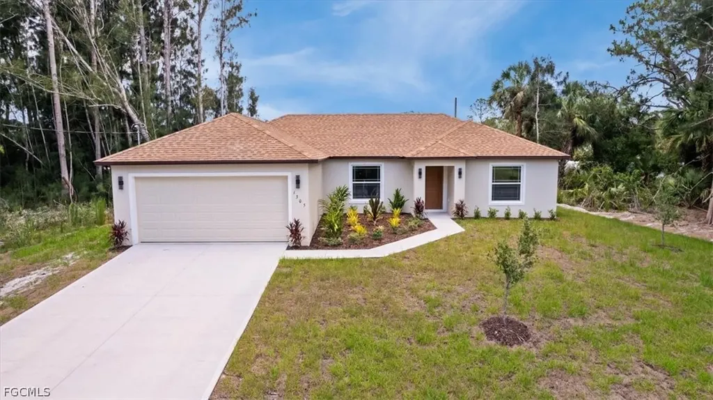 1242 Echard Street E Lehigh Acres FL 33974