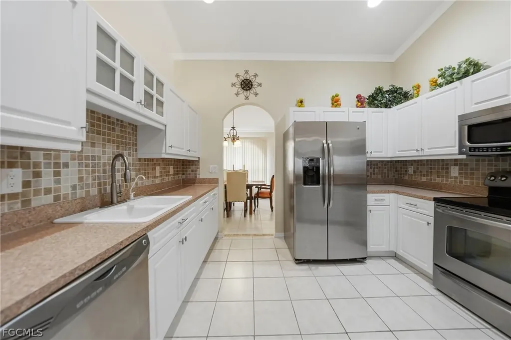 2117 NE 40th Street Cape Coral FL 33909
