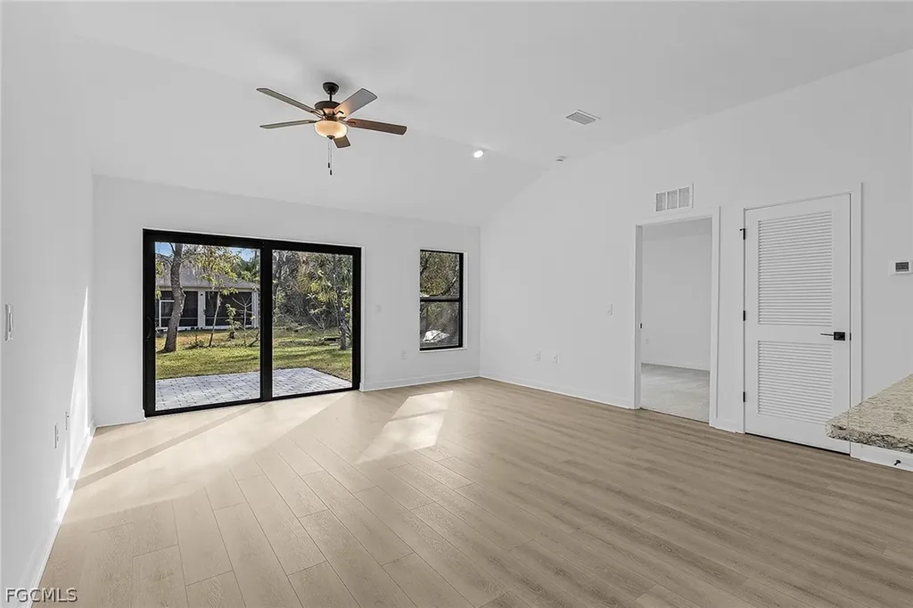 2030 NE 2nd Place Cape Coral FL 33909