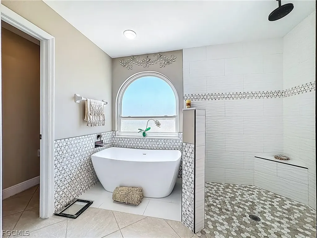 2223 SW 20th Street Cape Coral FL 33991