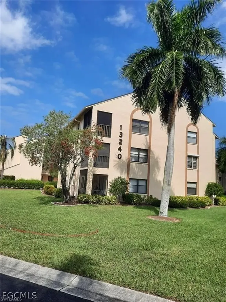 13240 White Marsh Lane Fort Myers FL 33912