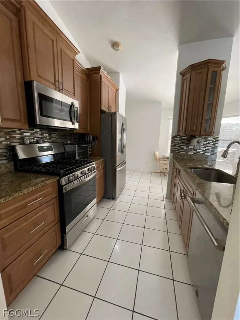 130 SE 44th Street Cape Coral FL 33904
